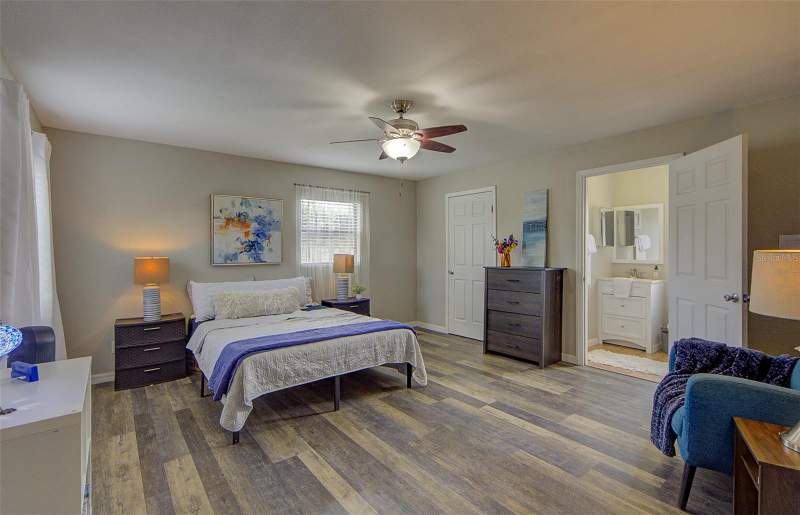 4 bedroom Single Family Residence at 13222 Pine Creek Circle, Meadowbrooke At Summerfield Un, Riverview — photo 3
