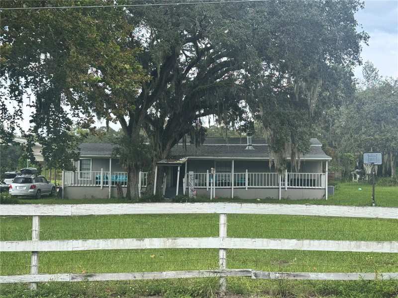 2 bedroom Manufactured Home at 10039 May Gold Lane, Spring Hill, Spring Hill — photo 1