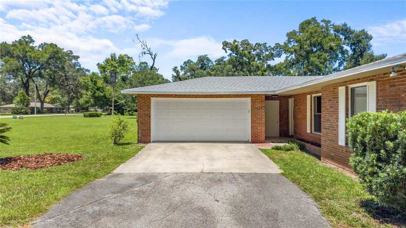 3 bedroom Single Family Residence at 1108 SW 2nd Avenue, Espana Oaks, Chiefland — photo 1