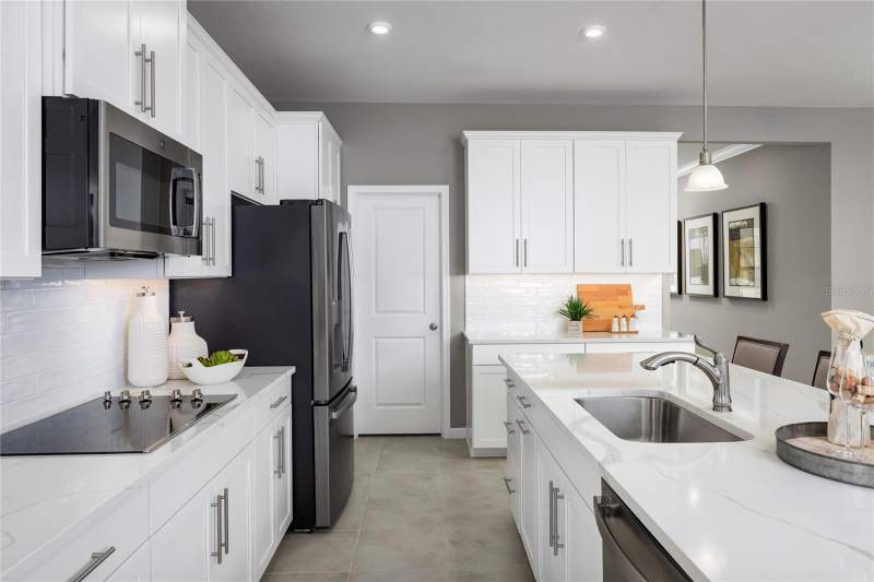4 bedroom Single Family Residence at 11054 Nellie Crossing Circle, Lake Nellie Crossing, Clermont — photo 5