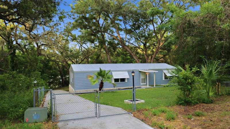 2 bedroom Manufactured Home at 403 Acorn Circle, Fruitland Park Oaktree Terrace Sub, Fruitland Park — photo 1