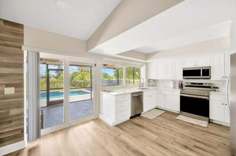 721 Eagle Lane, Apollo Beach FL - photo 13 of 51