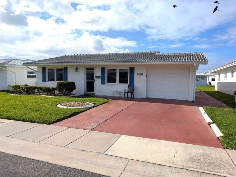 2 bedroom Single Family Residence at 3490 101st Terrace, Mainlands Of Tamarac By The Gulf Unit 4 Condo, Pinellas Park — photo 3