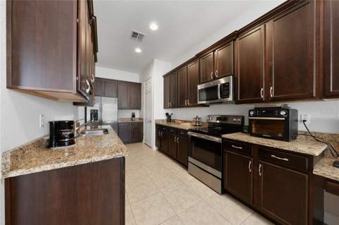 2806 Plymouth Place, Kissimmee FL - photo 9 of 43