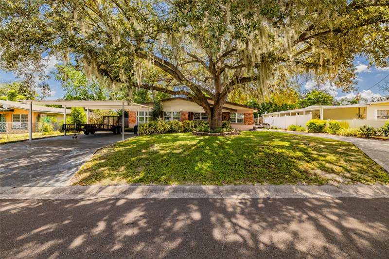 2 bedroom Single Family Residence at 1205 W Camellia Drive, North Hill Sub, Brandon — photo 3