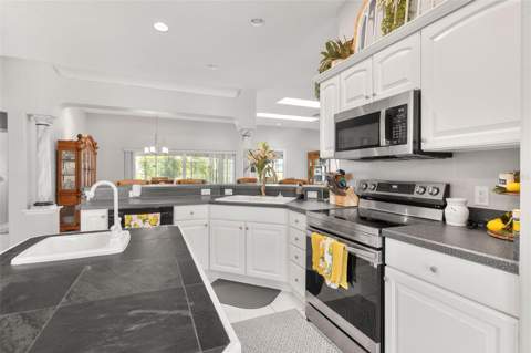 1027 Urico Golf Road, Lady Lake FL - photo 15 of 49