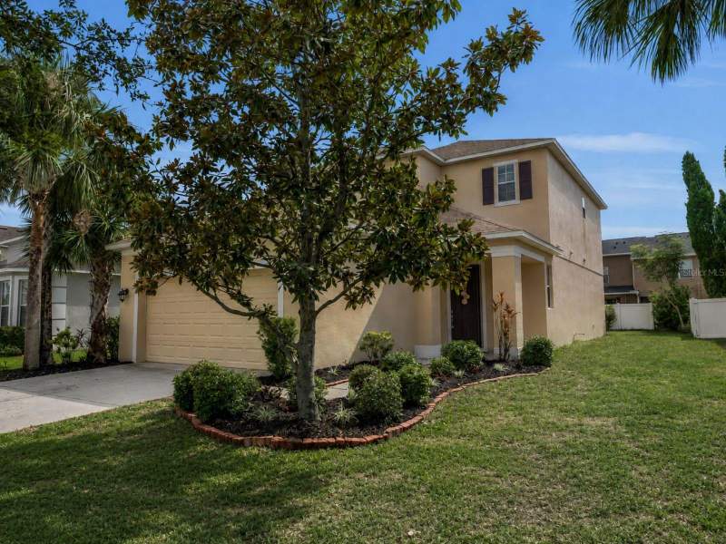 3 bedroom Single Family Residence at 8623 Deep Maple Drive, Oak Creek Parcel 2 Unit 1B-Partial Replat, Riverview — photo 2