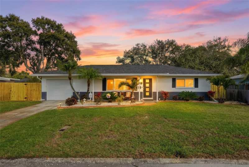 3 bedroom Single Family Residence at 5091 35th Terrace, Brentwood Heights, St Petersburg — photo 1