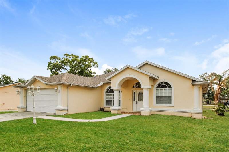 3 bedroom Single Family Residence at 3428 Tomahawk Avenue, Weeki Wachee Woodlands, Spring Hill — photo 2