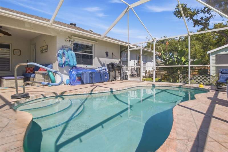 2 bedroom Single Family Residence at 5295 Drew Road, South Venice, Venice — photo 2
