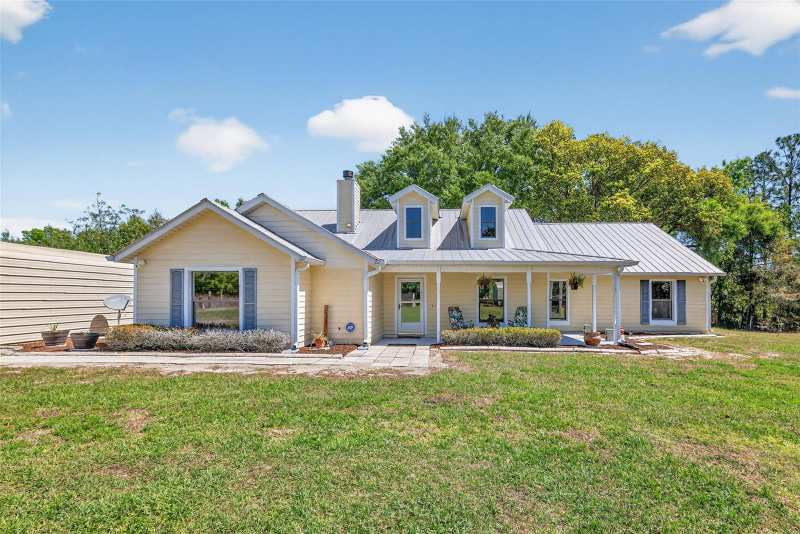 5 bedroom Single Family Residence at 32510 Whitney Road, Leesburg, Leesburg — photo 1