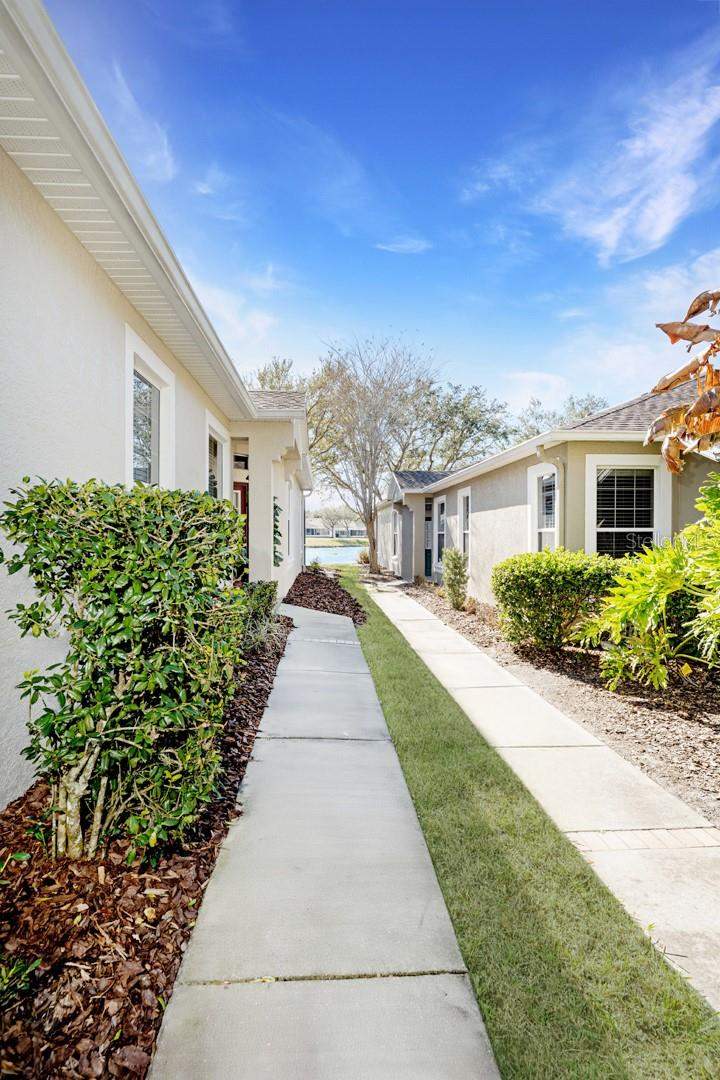 3 bedroom Villa at 5911 Phoebenest Drive, Fishhawk Ranch Ph 2 Prcl, Lithia — photo 4