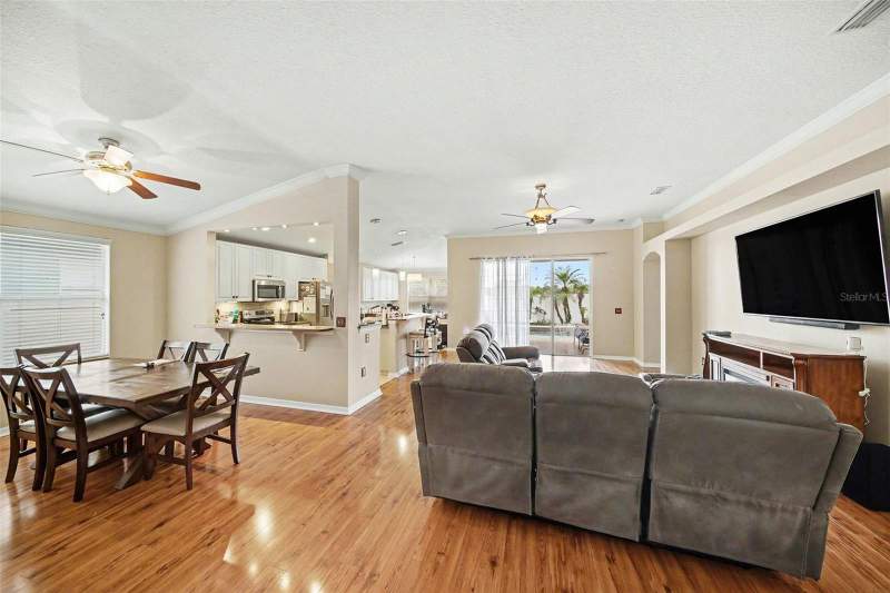 3 bedroom Single Family Residence at 215 Fern Gulley Drive, Kingsway Ph 1, Seffner — photo 2