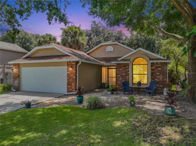 Alafaya Woods Model CenterHomes for Sale in Oviedo, FL