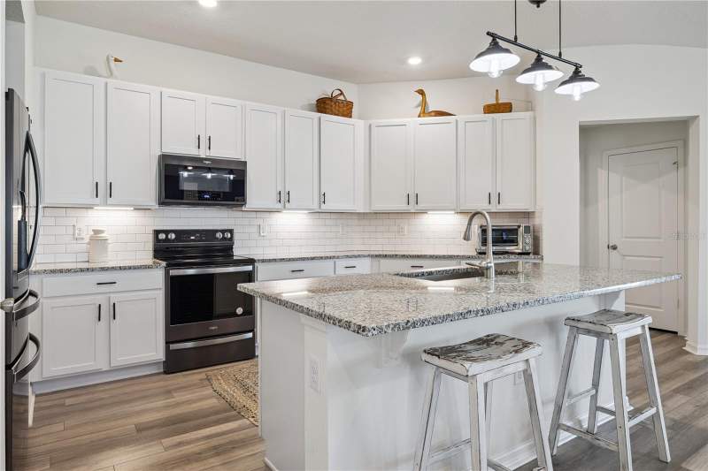 3 bedroom Single Family Residence at 1636 Wilson Prairie Circle, Wilson Estates, Groveland — photo 3