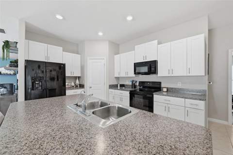39745 Harvest Creek Lane, Zephyrhills FL - photo 14 of 45