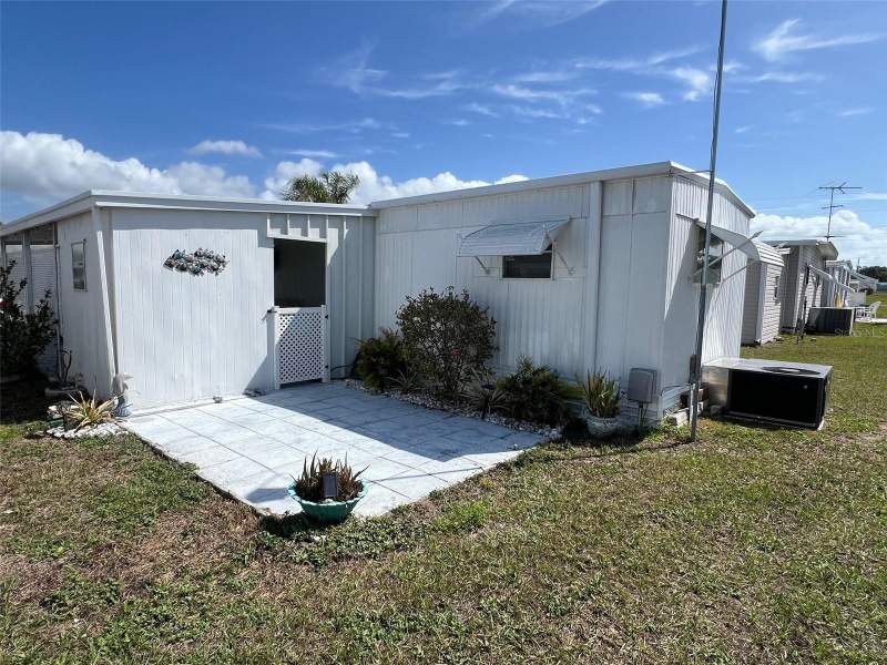 2 bedroom Mobile Home at 1500 County Road 1 #22, Lake Highlander Mobile Home Park Unrec, Dunedin — photo 5