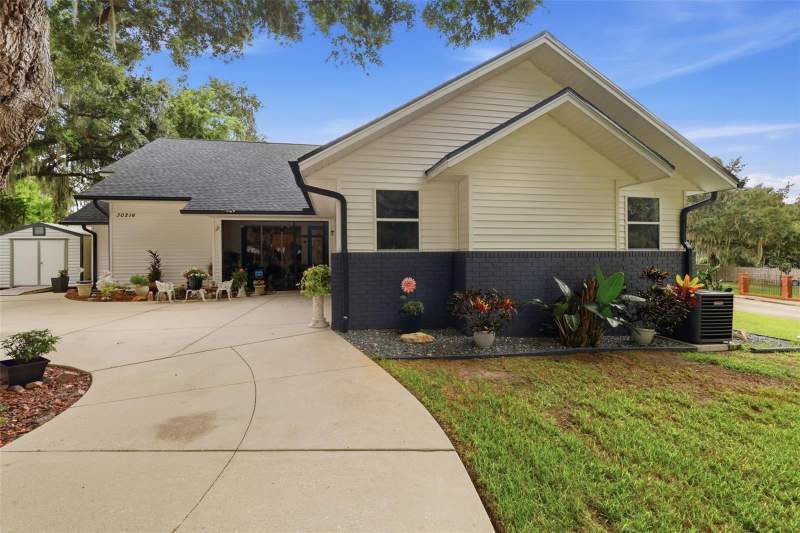3 bedroom Single Family Residence at 30216 Harris Drive, Mark K & T S Johnsons Sub, Leesburg — photo 4
