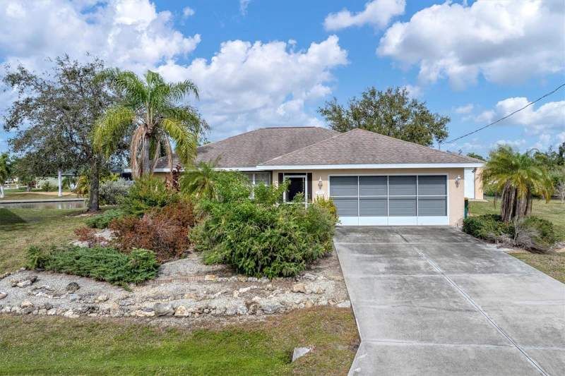 3 bedroom Single Family Residence at 15500 Longview Road, Port Charlotte Sec 081, Port Charlotte — photo 5