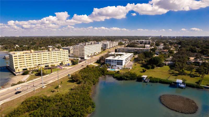 2 bedroom Condominium at 50 Harbor View Lane #11, 50 Harbor-View Lane Condo, Belleair Bluffs — photo 5