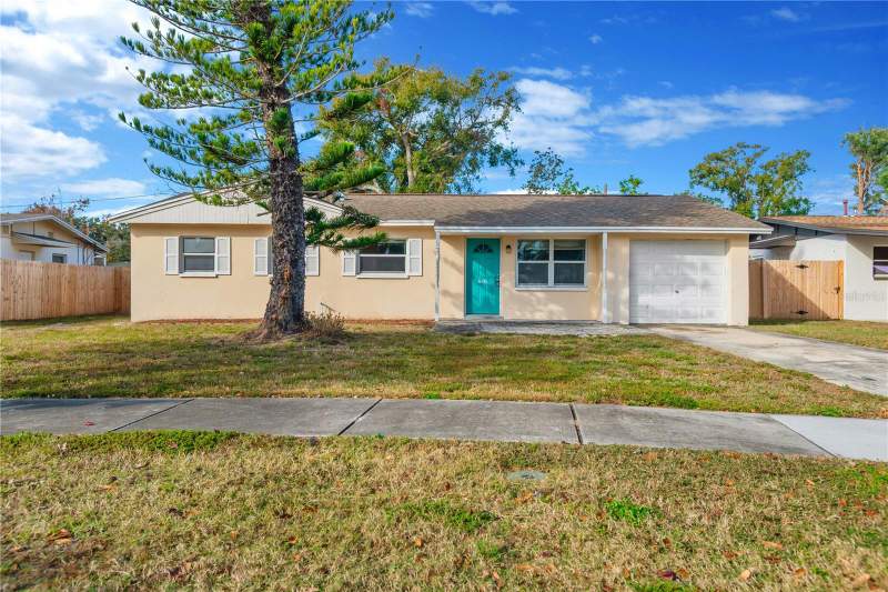 Cross Bayou Estates