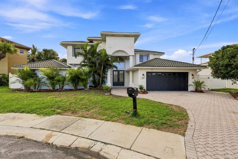 5 bedroom Single Family Residence at 461 Palm Island, Island Estates Of Clearwater Unit 6-B, Clearwater Beach — photo 4