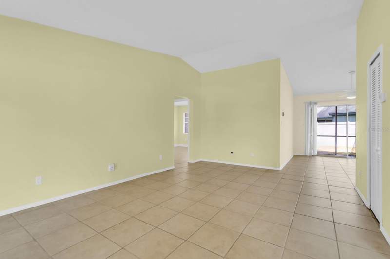 3 bedroom Single Family Residence at 3143 Stonecastle Road, Royal Manor Villas, Orlando — photo 4