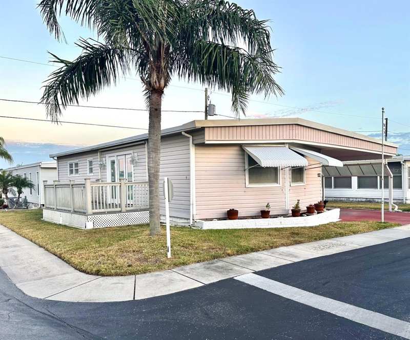 2 bedroom Mobile Home at 11211 101st Street #93, Lake Seminole Resort North M/H Unrec, Largo — photo 1
