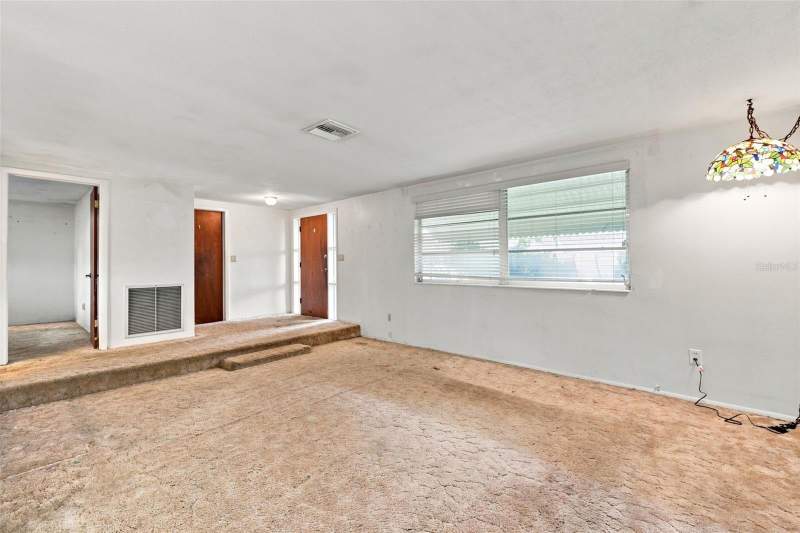 3 bedroom Single Family Residence at 5905 Lanate Avenue, Holiday Gardens Estates, New Port Richey — photo 4