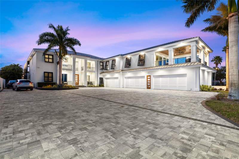 951 S BAYSHORE BOULEVARD home for sale in Bonita Vista