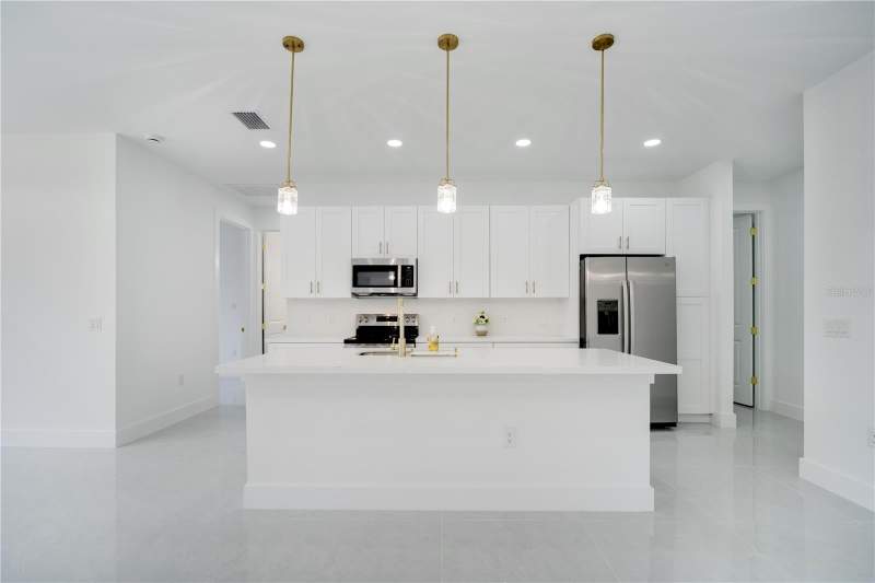 4 bedroom Single Family Residence at 1270 Miliken Terrace, Port Charlotte Sec 029, Port Charlotte — photo 2