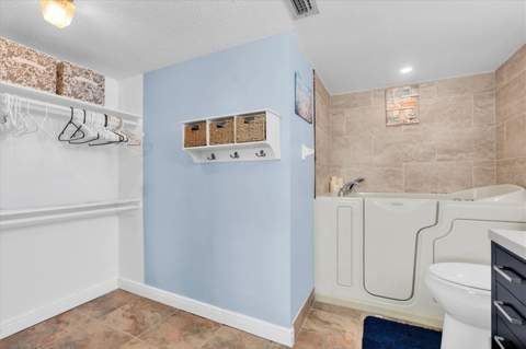 6372 Palma Del Mar Boulevard #111, St Petersburg FL - photo 17 of 44