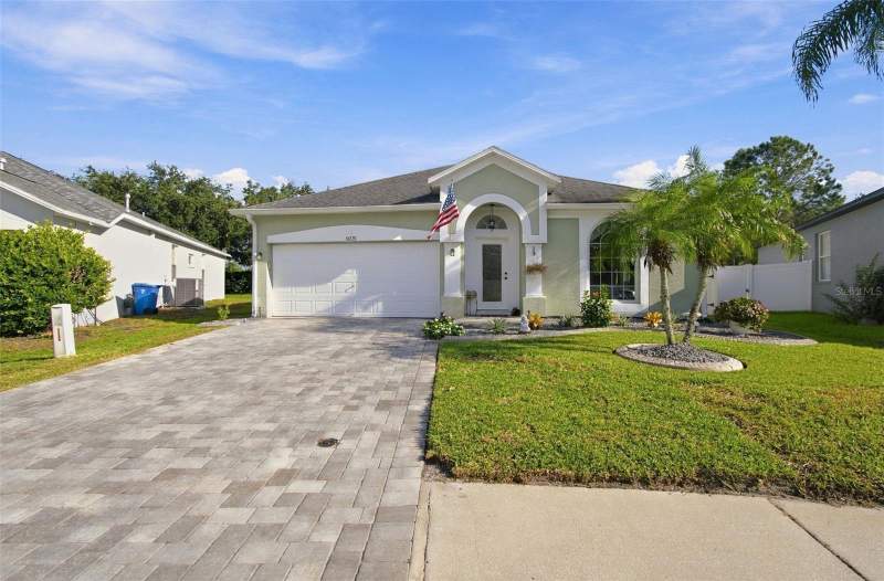 3 bedroom Single Family Residence at 10225 Goldenbrook Way, Cross Creek Prcl K Ph 1B, Tampa — photo 2