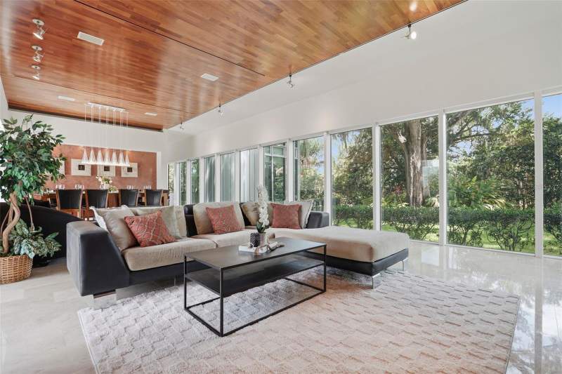 5 bedroom Single Family Residence at 2821 Linthicum Place, Tampa, Tampa — photo 5