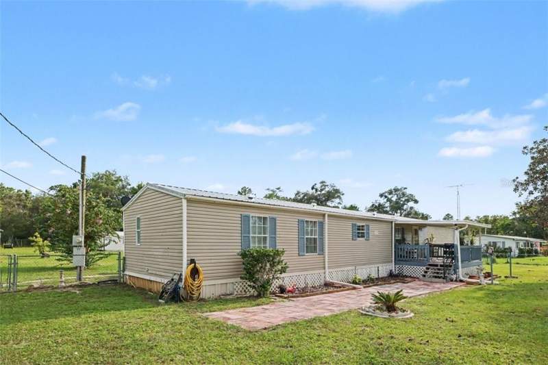 2 bedroom home at 5570 W Houston Street, Dunnellon, Dunnellon — photo 3