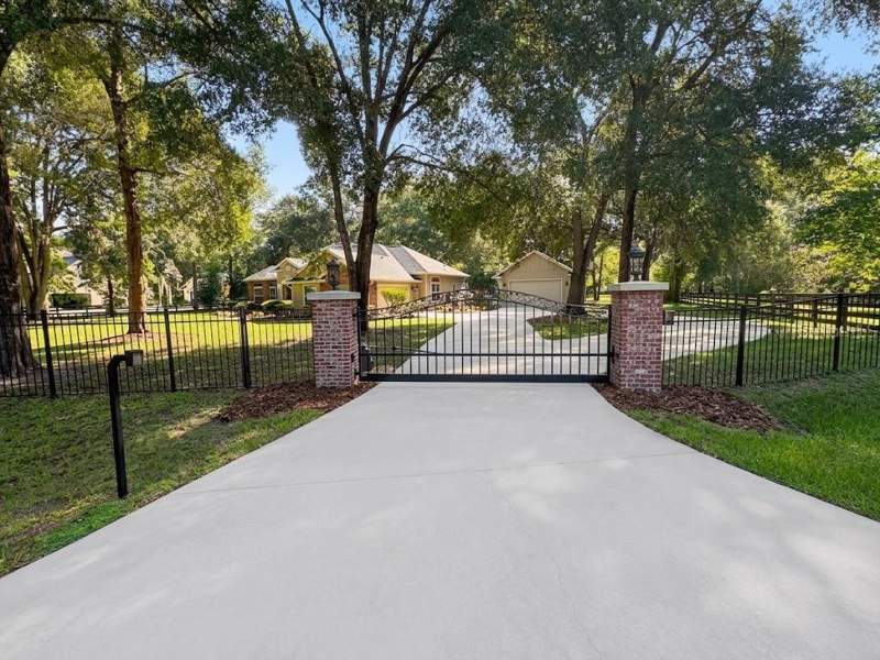 4 bedroom Single Family Residence at 20273 NW 251st Terrace, River Run Plantation, High Springs — photo 3