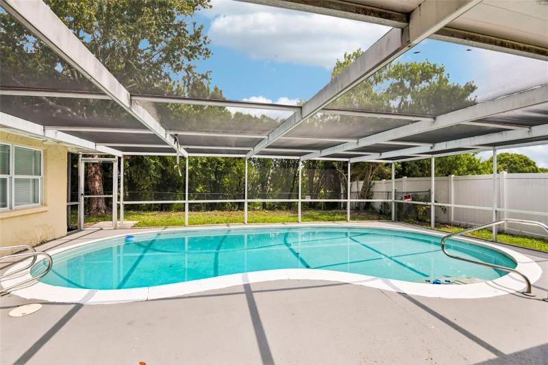 3 bedroom Single Family Residence at 7303 Heath Drive, Regency Park, Port Richey — photo 2