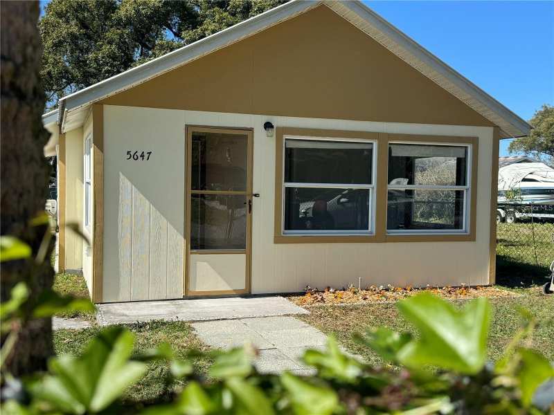 2 bedroom Single Family Residence at 5647 19th Street, City Zephyrhills, Zephyrhills — photo 1