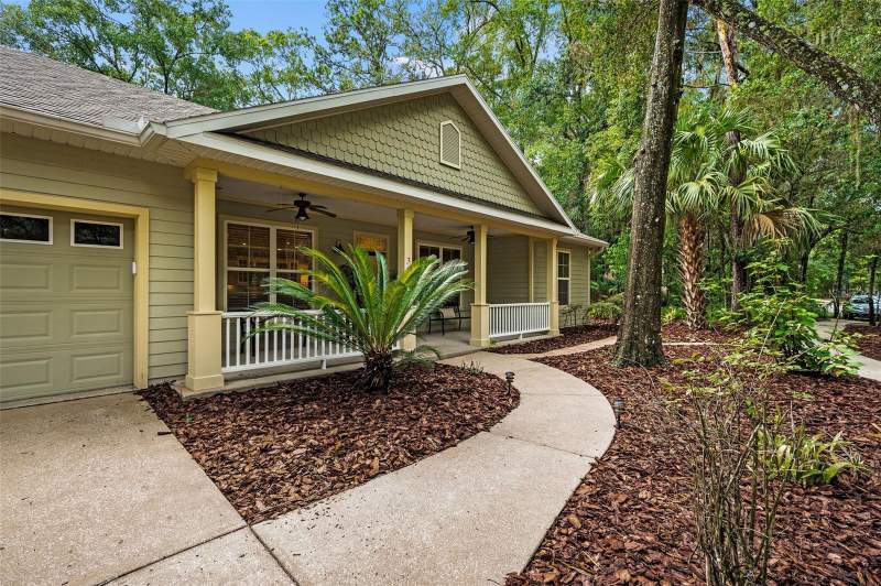 4 bedroom Single Family Residence at 3883 SW 21st Drive, Madera Cluster Dev Ph 1, Gainesville — photo 4