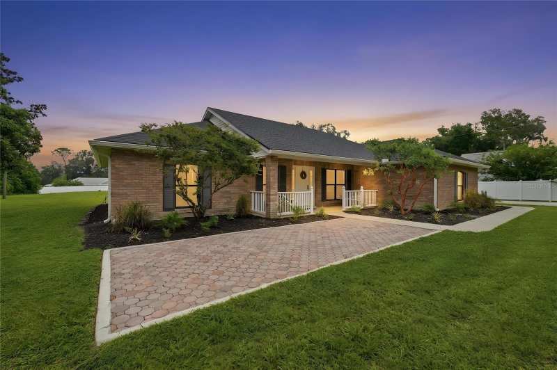 4 bedroom Single Family Residence at 535 E Plymouth Avenue, Plymouth Manor, Deland — photo 1