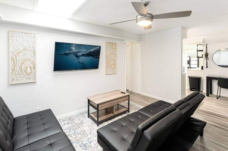 5 bedroom Single Family Residence at 1214 N Pine Hills Road, Pine Hills Manor 02, Orlando — photo 5