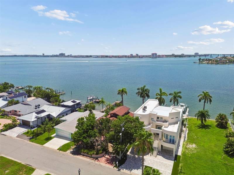 3 bedroom Single Family Residence at 720 Boca Ciega Isle Drive, Boca Ciega Isle, St Pete Beach — photo 4