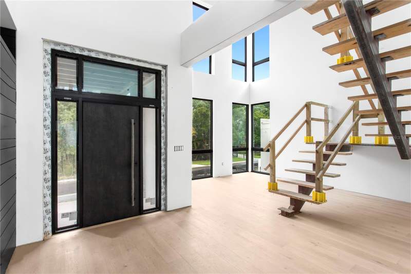 5 bedroom Single Family Residence at 2309 N Riverside Drive, Ridgewood Park, Tampa — photo 3