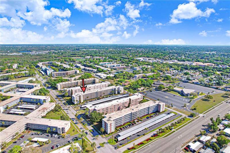 1 bedroom Condominium at 5603 80th Street #303, Five Towns Of St Pete, St Petersburg — photo 2