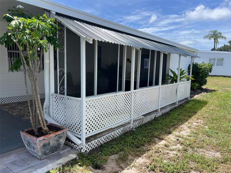 2 bedroom Manufactured Home at 845 Cane Palm Street, Palm Hill Mobile Home Park Unrec, Largo — photo 3