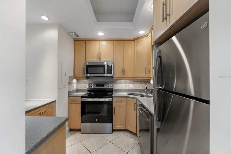 1 bedroom Condominium at 1200 N Shore Drive #102, Shore Crest Condo, St Petersburg — photo 5