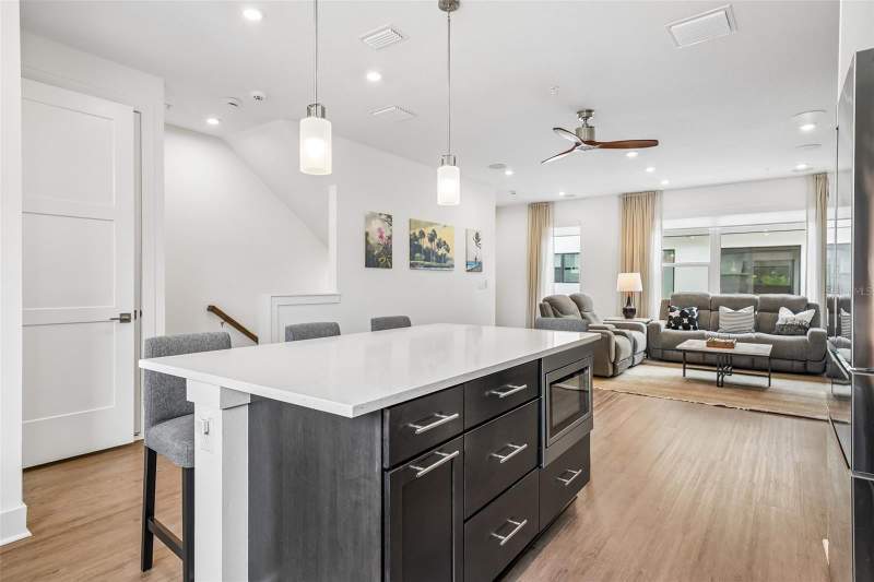 3 bedroom Townhouse at 312 15th Street, Alante Twnhms, St Petersburg — photo 5