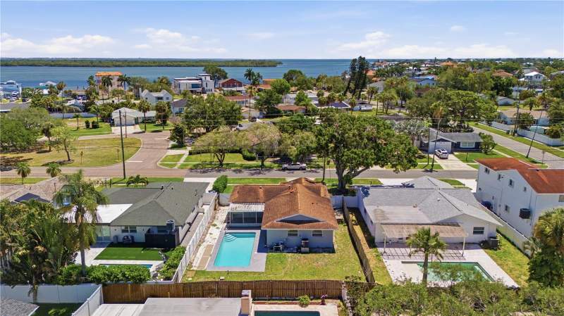 3 bedroom Single Family Residence at 5920 Denver Street, Shore Acres Denver St Rep Bayou Grande Sec, St Petersburg — photo 2