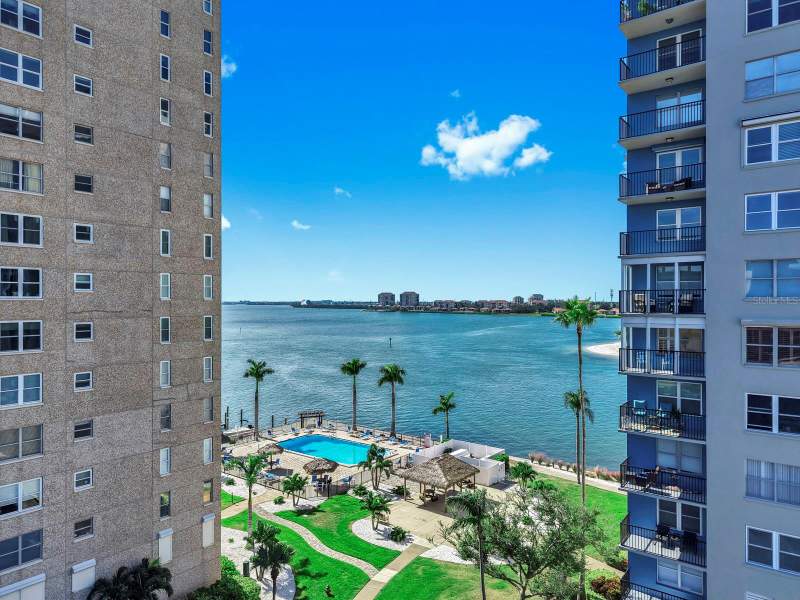 2 bedroom Condominium at 5220 Brittany Drive #1501, Bayway Isles Point Brittany Five, St Petersburg — photo 4