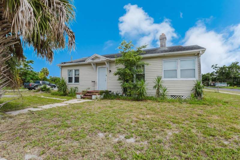 3 bedroom Single Family Residence at 2560 5th Avenue, Colonial Annex, St Petersburg — photo 2